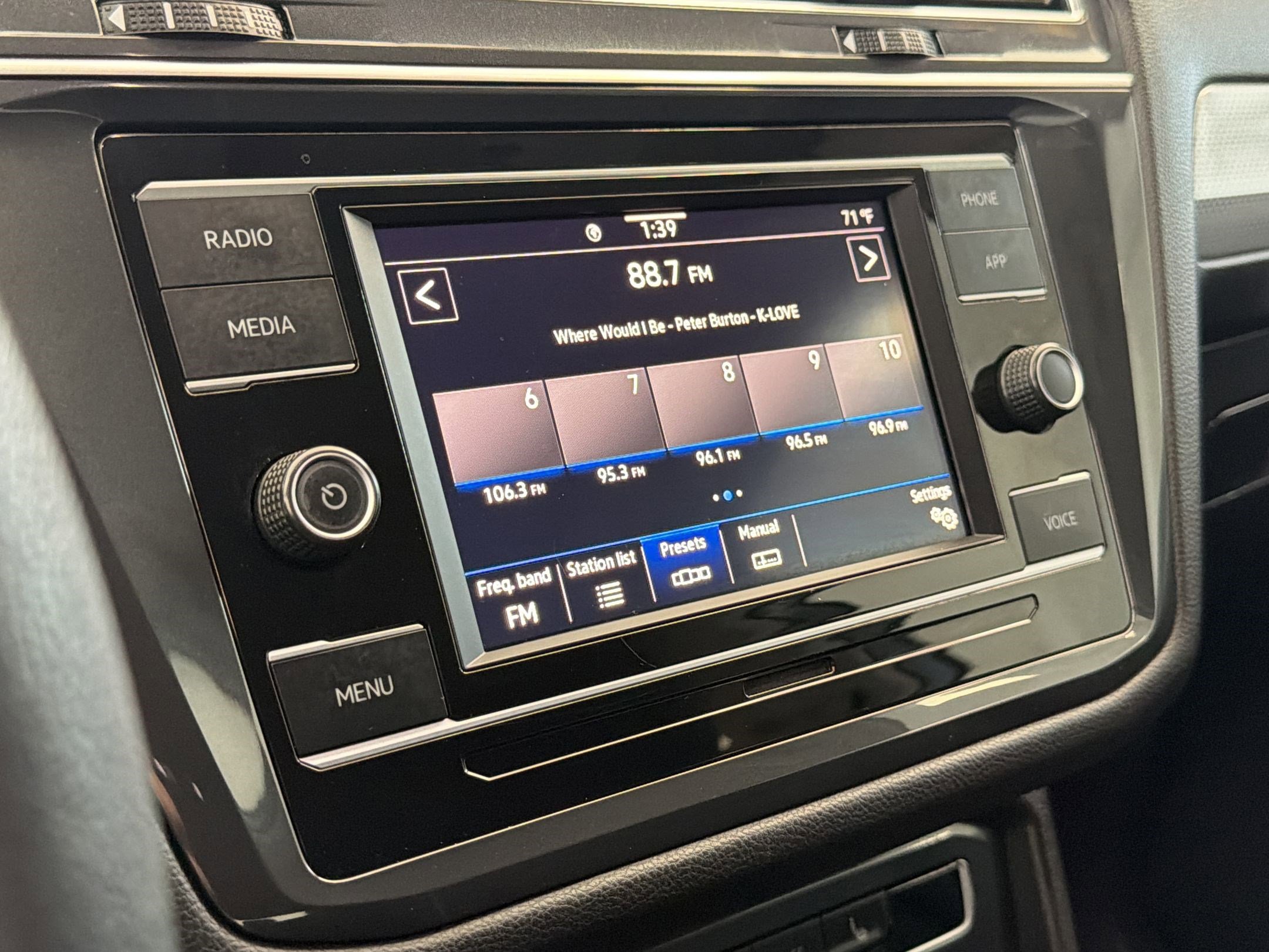 Used 2022 Volkswagen Tiguan S image 23