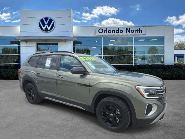 Used 2024 Volkswagen Atlas Peak Edition SE