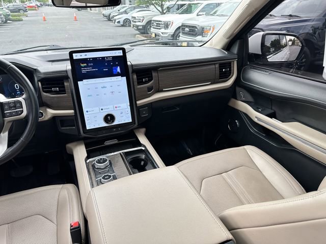 Certified 2022 Ford Expedition Limited AWD/4WD image 17