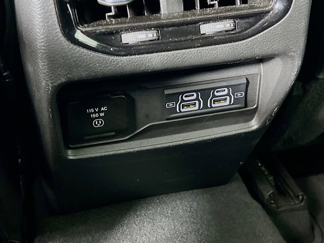 Used 2024 Jeep Grand Cherokee Altitude RWD image 33