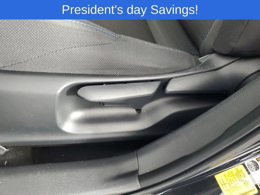 Used 2021 Toyota Corolla SE w/ Carpet Mat Package (TMS) image 28