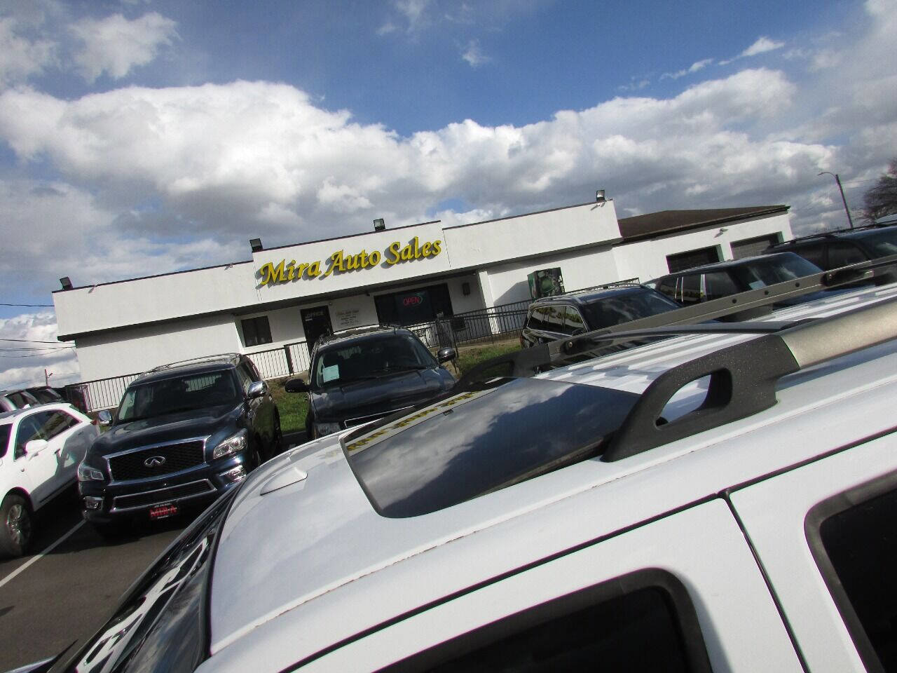 Used 2010 Nissan Pathfinder LE image 70