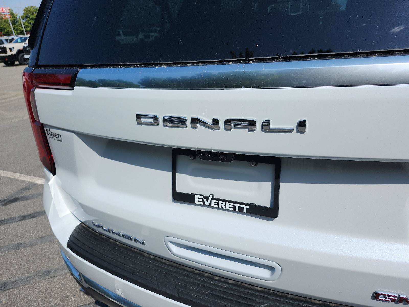 New 2026 GMC Yukon XL Denali w/ Denali Reserve Package AWD/4WD image 4