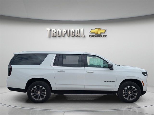 New 2026 Chevrolet Suburban LT image 6