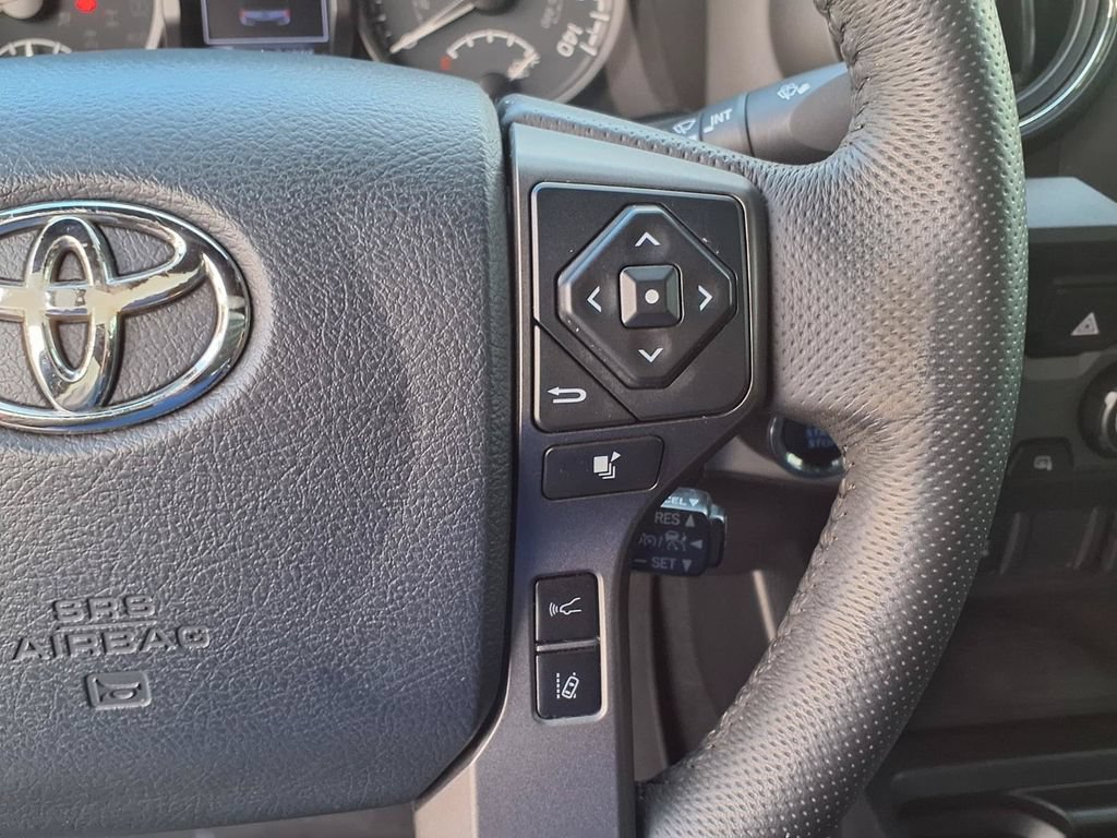Used 2020 Toyota Tacoma TRD Sport RWD image 29