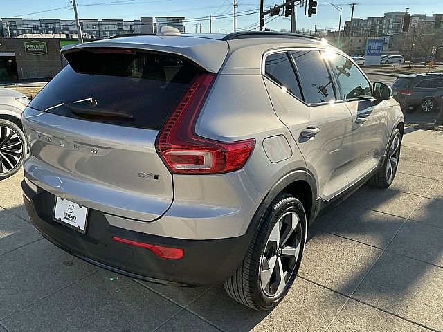 Certified 2025 Volvo XC40 B5 Plus image 6