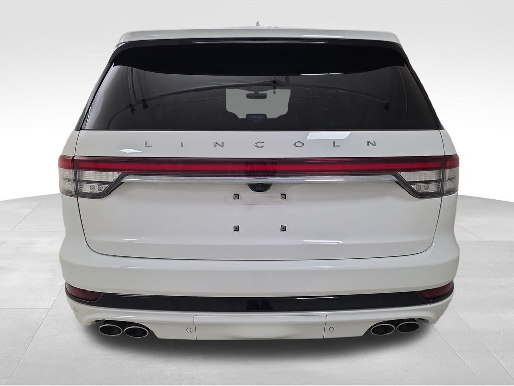 Used 2023 Lincoln Aviator Reserve w/ Equipment Group 201A AWD/4WD image 8