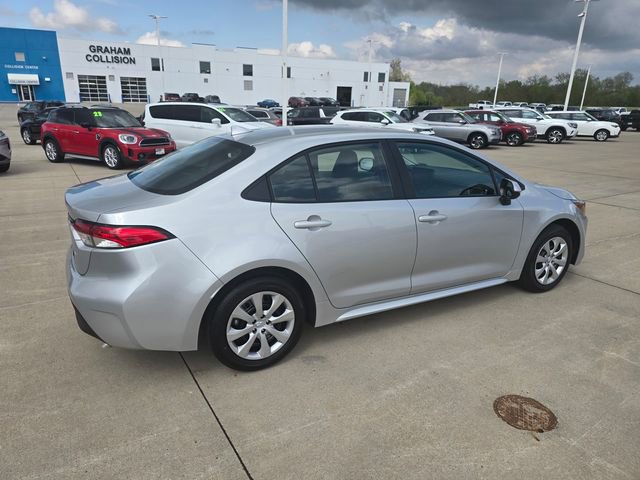 Used 2026 Toyota Corolla LE FWD image 15