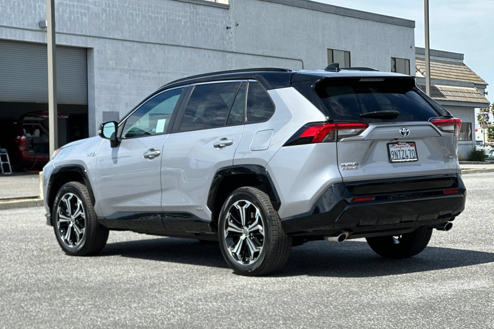 Used 2024 Toyota RAV4 XSE w/ Weather Package AWD/4WD image 6