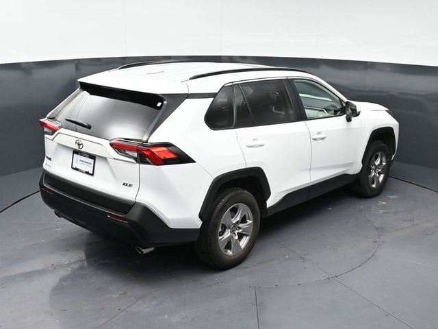 Used 2022 Toyota RAV4 XLE w/ Convenience Package image 29