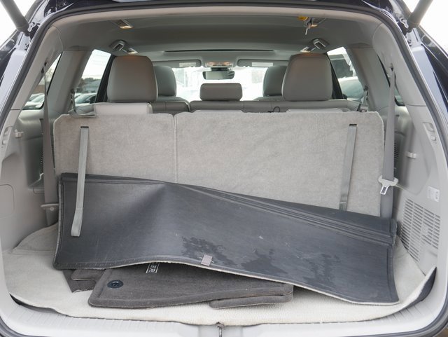 Used 2019 Toyota Highlander XLE image 11