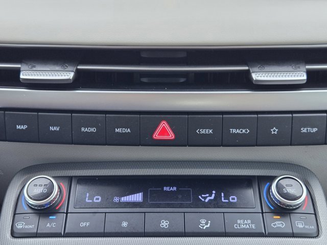 Used 2024 Hyundai Palisade Limited image 17