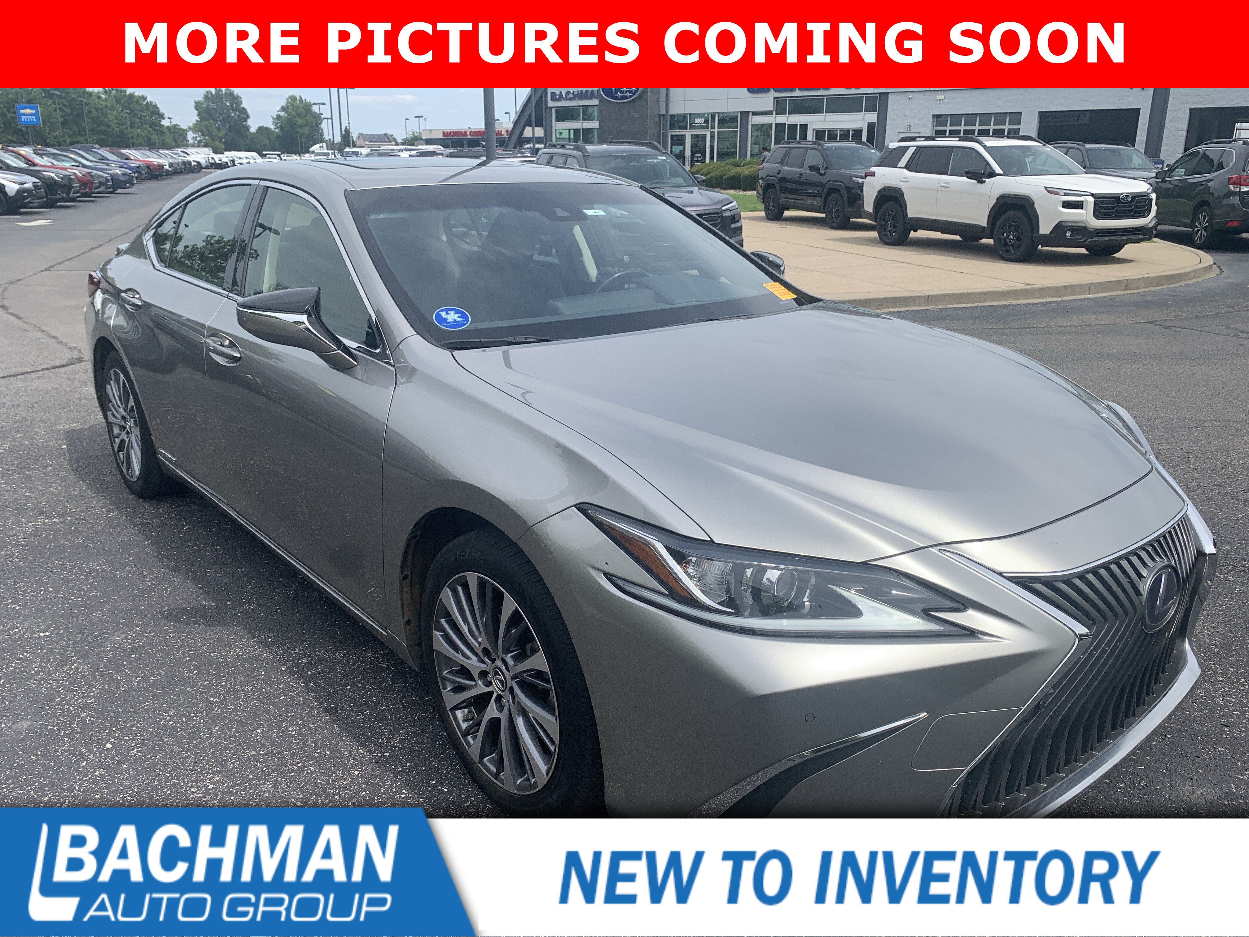 Used 2019 Lexus ES 300h w/ Premium Package