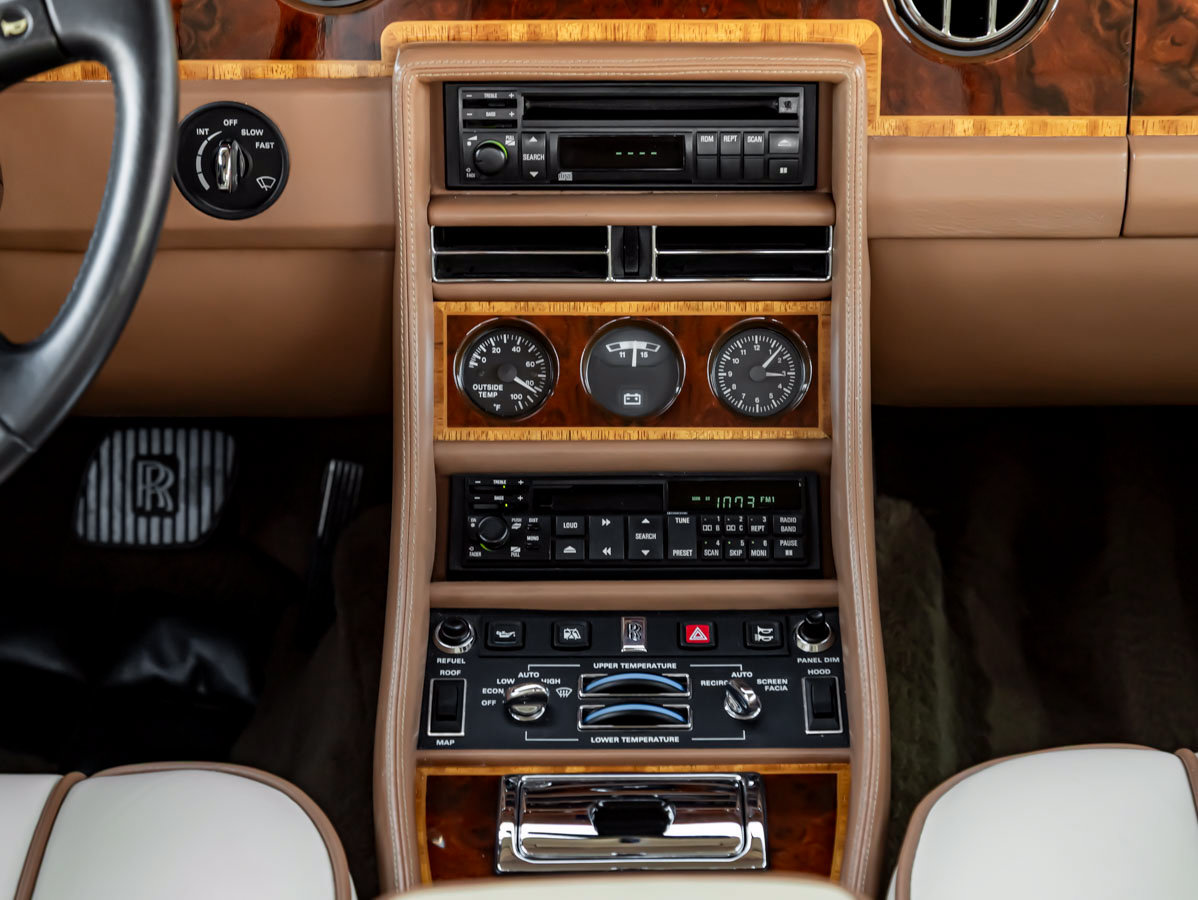 Used 1991 Rolls-Royce Corniche III RWD image 14