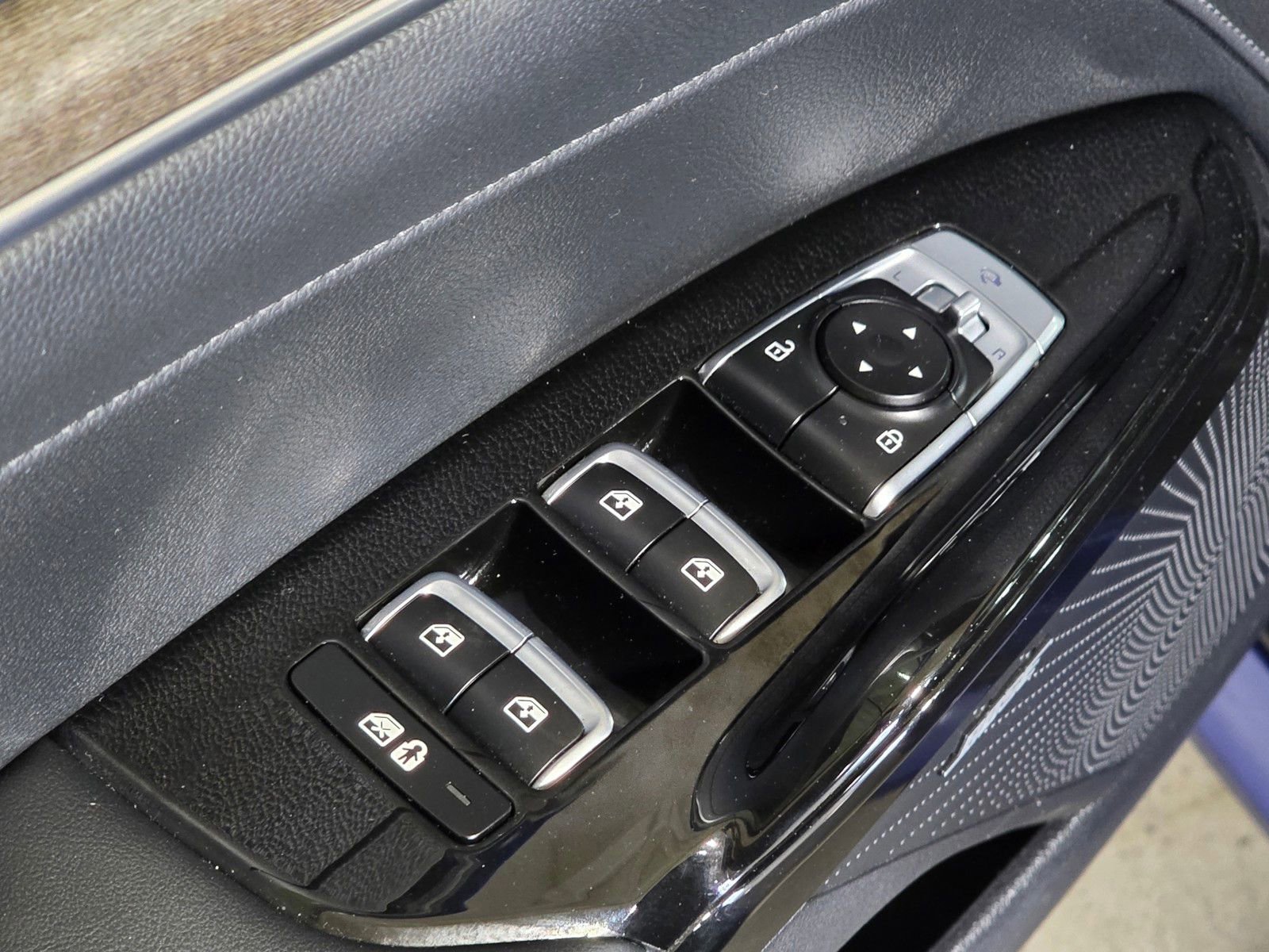 Used 2022 Kia K5 EX w/ EX Premium Package image 21