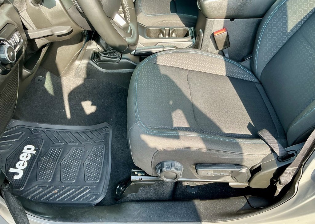 Used 2021 Jeep Wrangler Unlimited Islander image 42