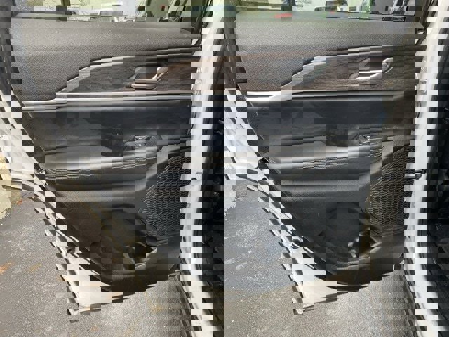 Used 2023 Jeep Grand Cherokee Limited w/ Black Appearance Package image 50