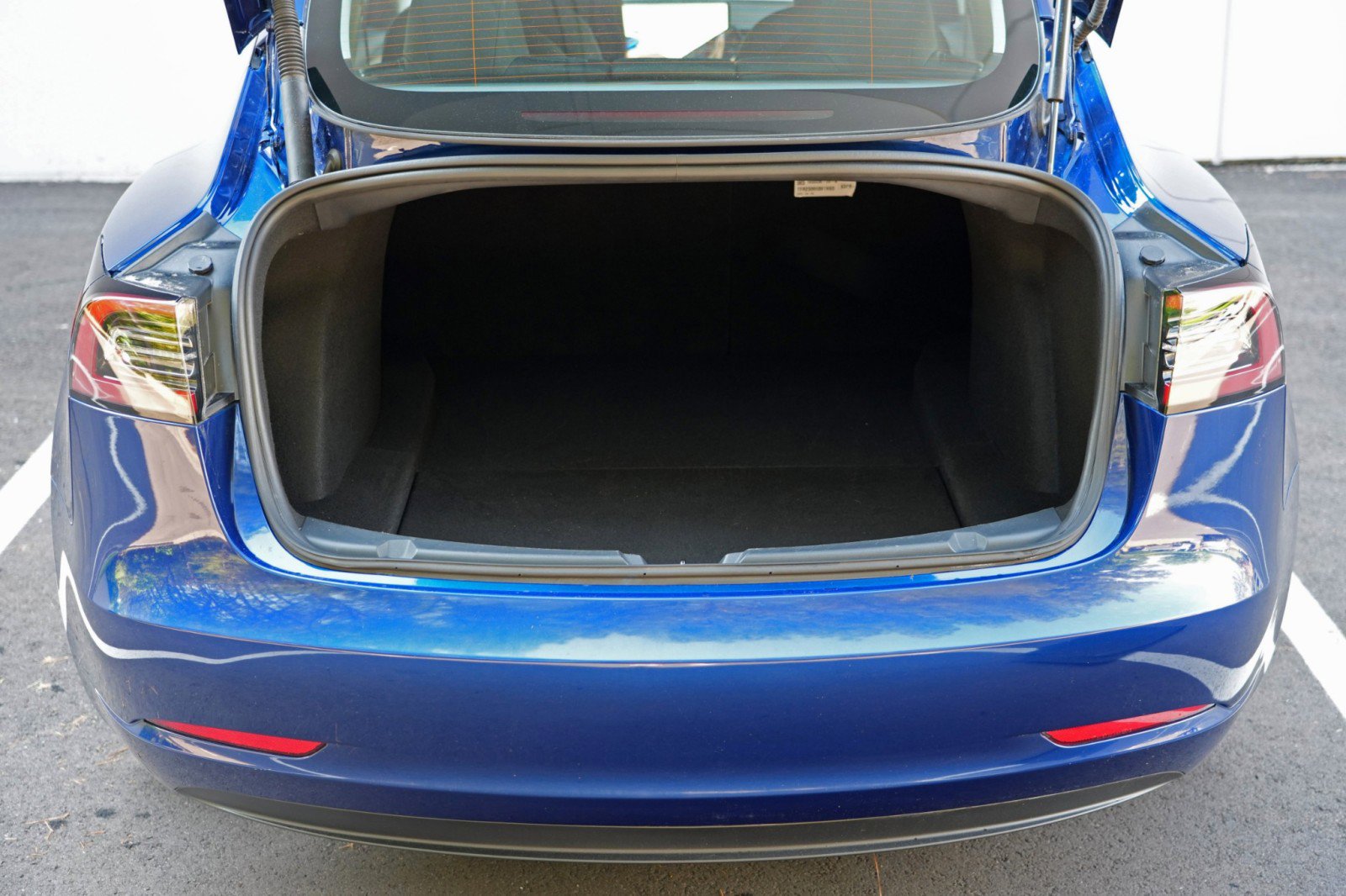 Used 2023 Tesla Model 3 Standard Range RWD image 10