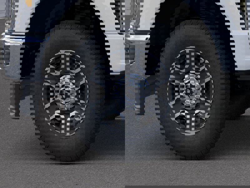 New 2025 Ford F250 XLT image 19