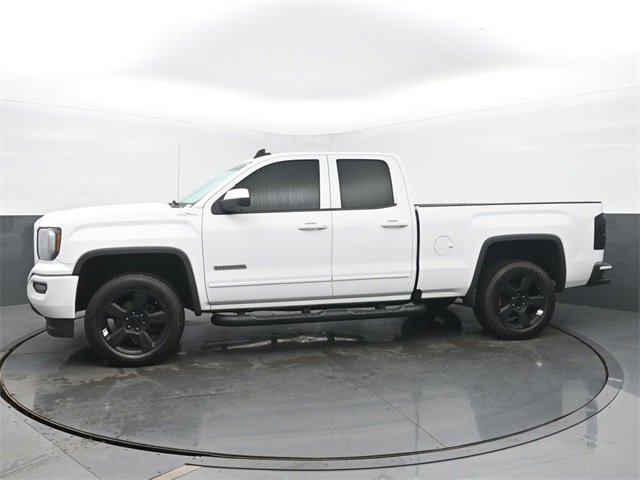 Used 2017 GMC Sierra 1500 SLE image 2