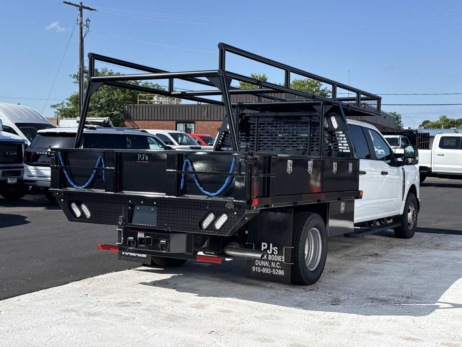 New 2026 Ford F350 XL w/ XL Chrome Package RWD image 3