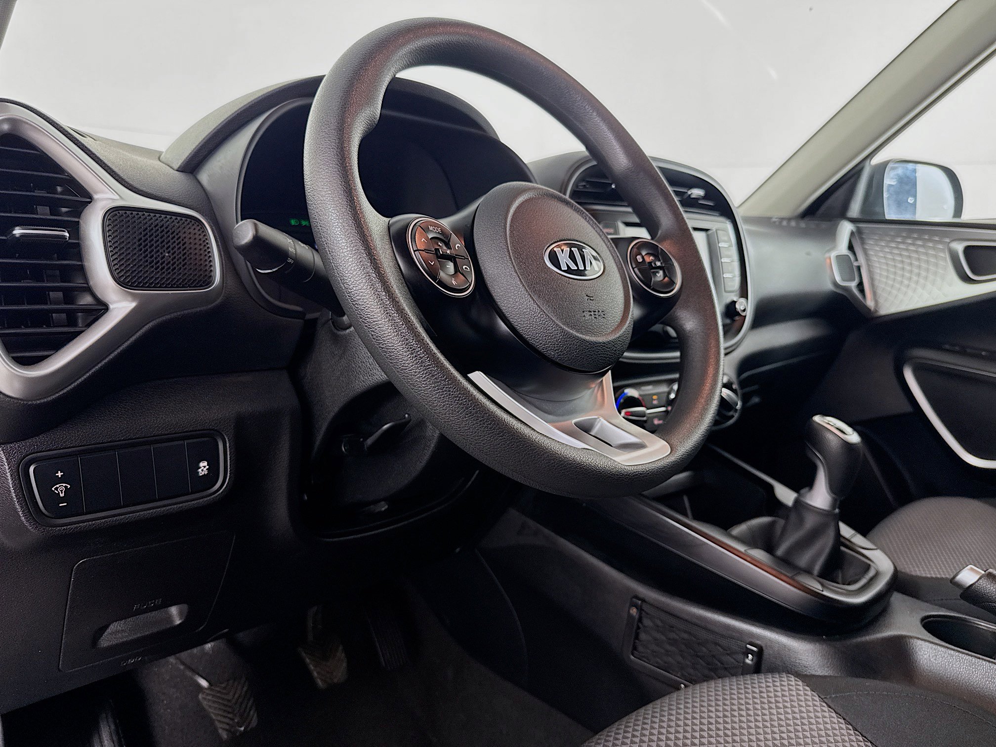 Used 2021 Kia Soul LX image 21