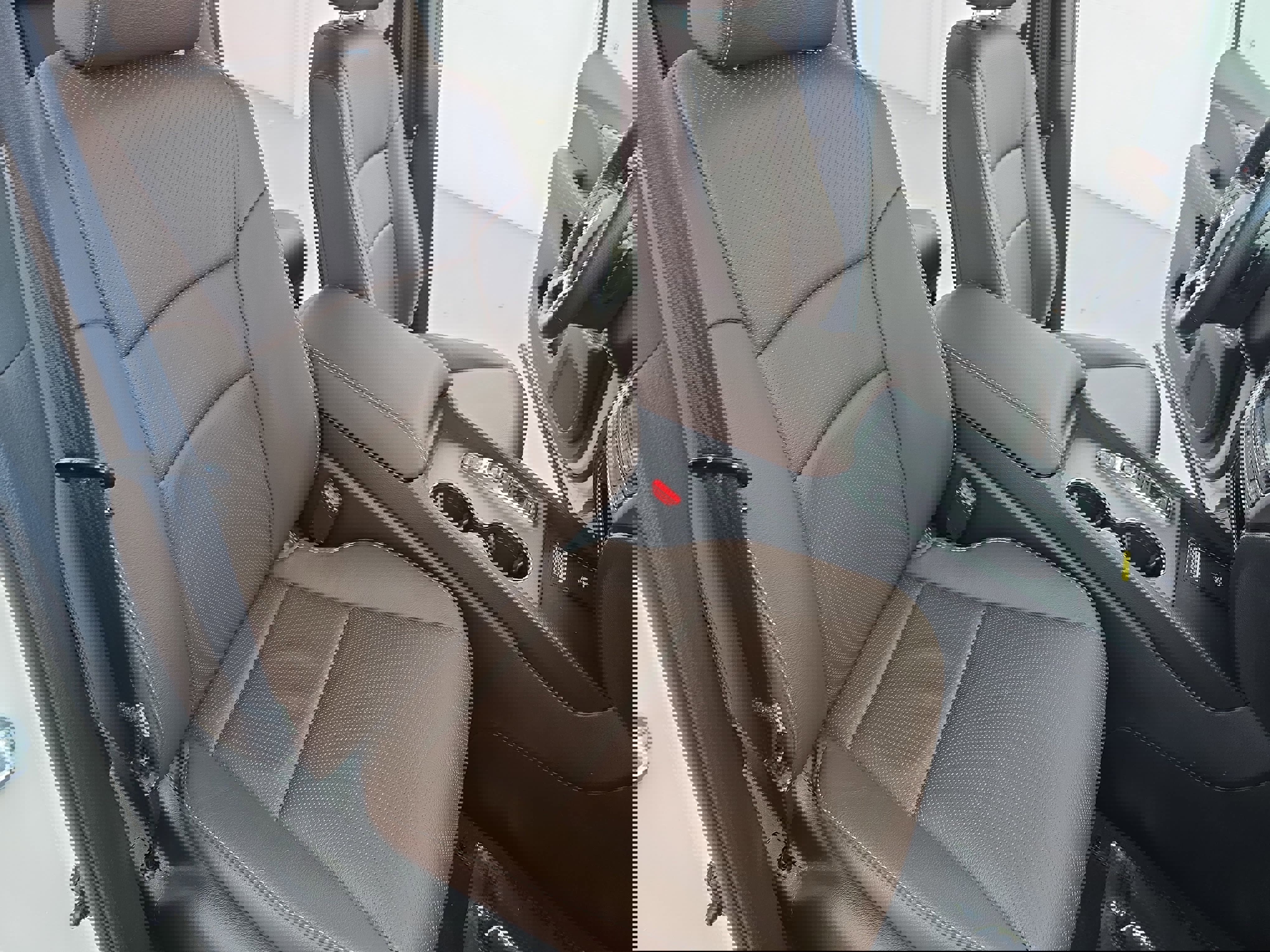 Certified 2025 Honda Passport EX-L image 10