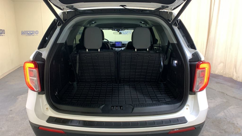 Used 2023 Ford Explorer XLT w/ Equipment Group 202A image 20