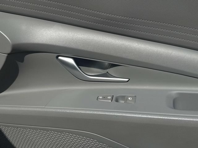 Used 2024 Hyundai Elantra SEL FWD image 20