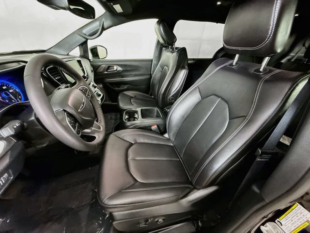 Used 2026 Chrysler Pacifica Select AWD/4WD image 20