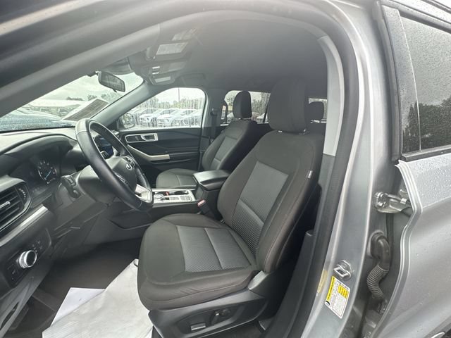 Used 2022 Ford Explorer XLT w/ Class IV Trailer Tow Package RWD image 14