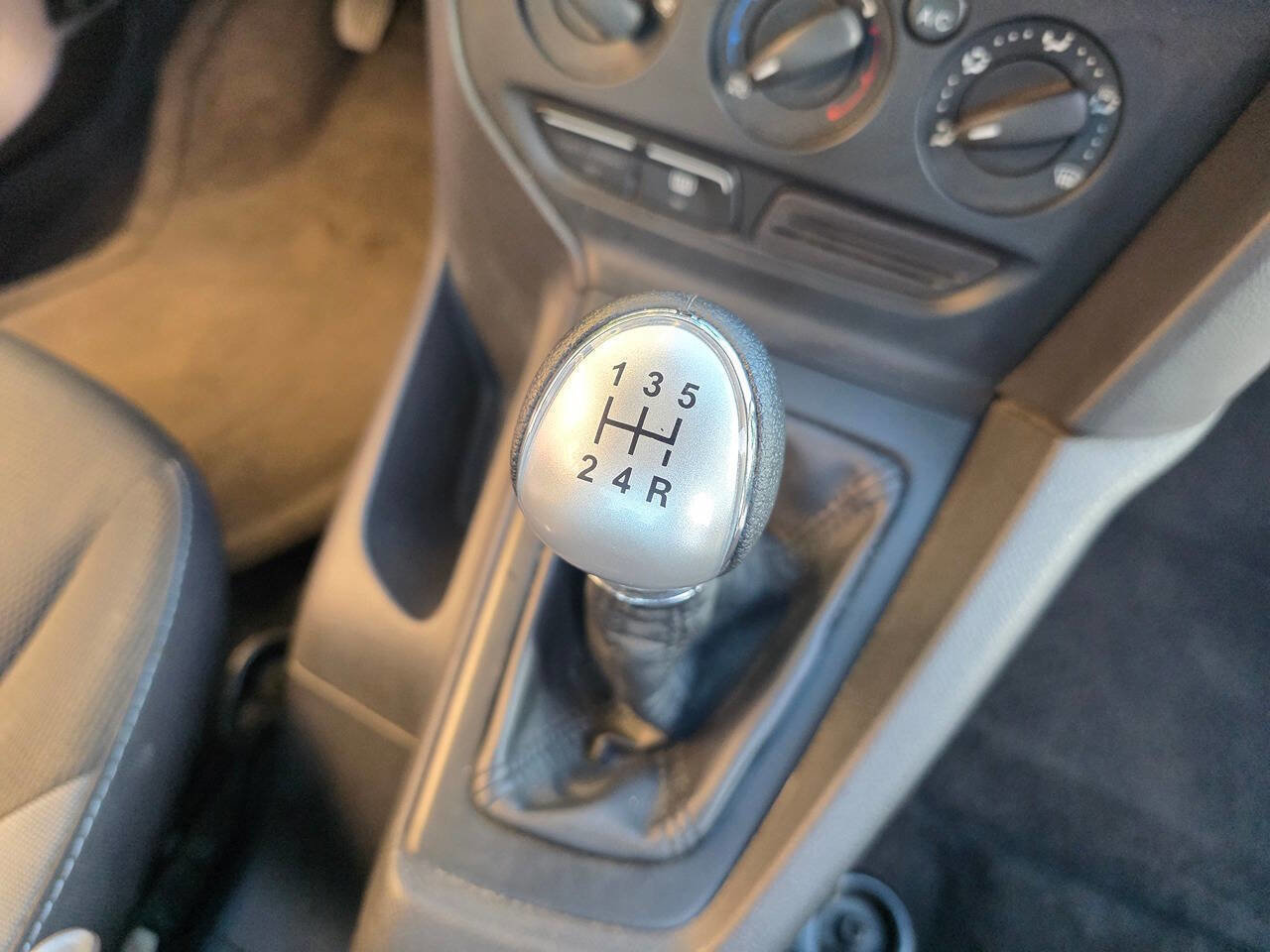 Used 2012 Ford Focus S FWD image 12