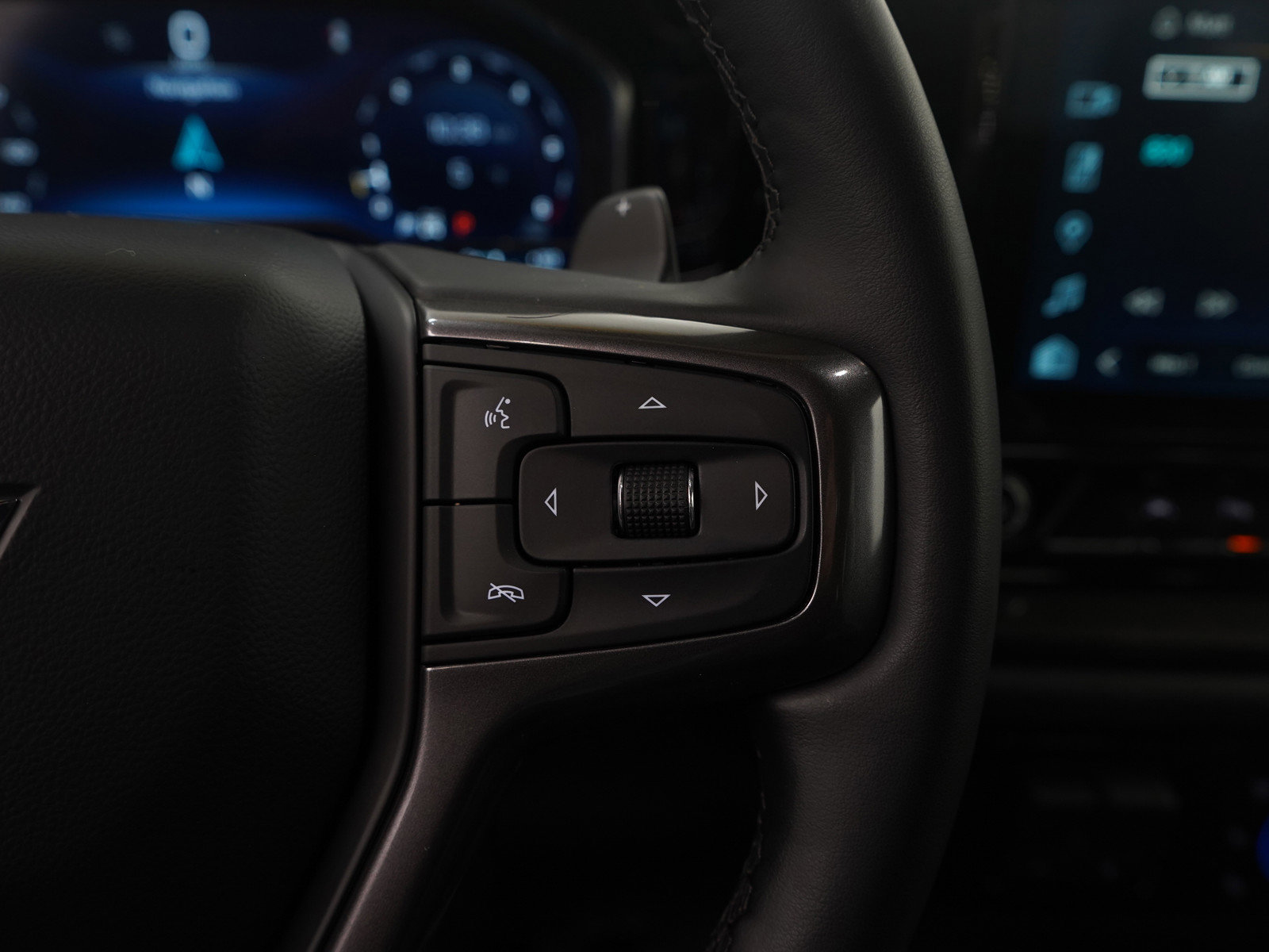 Used 2024 Chevrolet Silverado 1500 ZR2 w/ Technology Package image 20