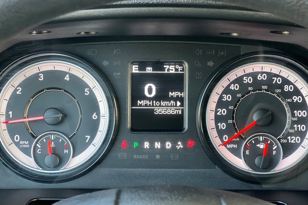 Used 2024 RAM 1500 Classic SLT image 34