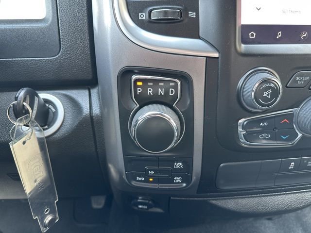 Used 2022 RAM 1500 Classic Warlock AWD/4WD image 31