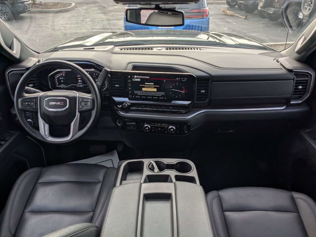 Used 2025 GMC Sierra 1500 SLT AWD/4WD image 14