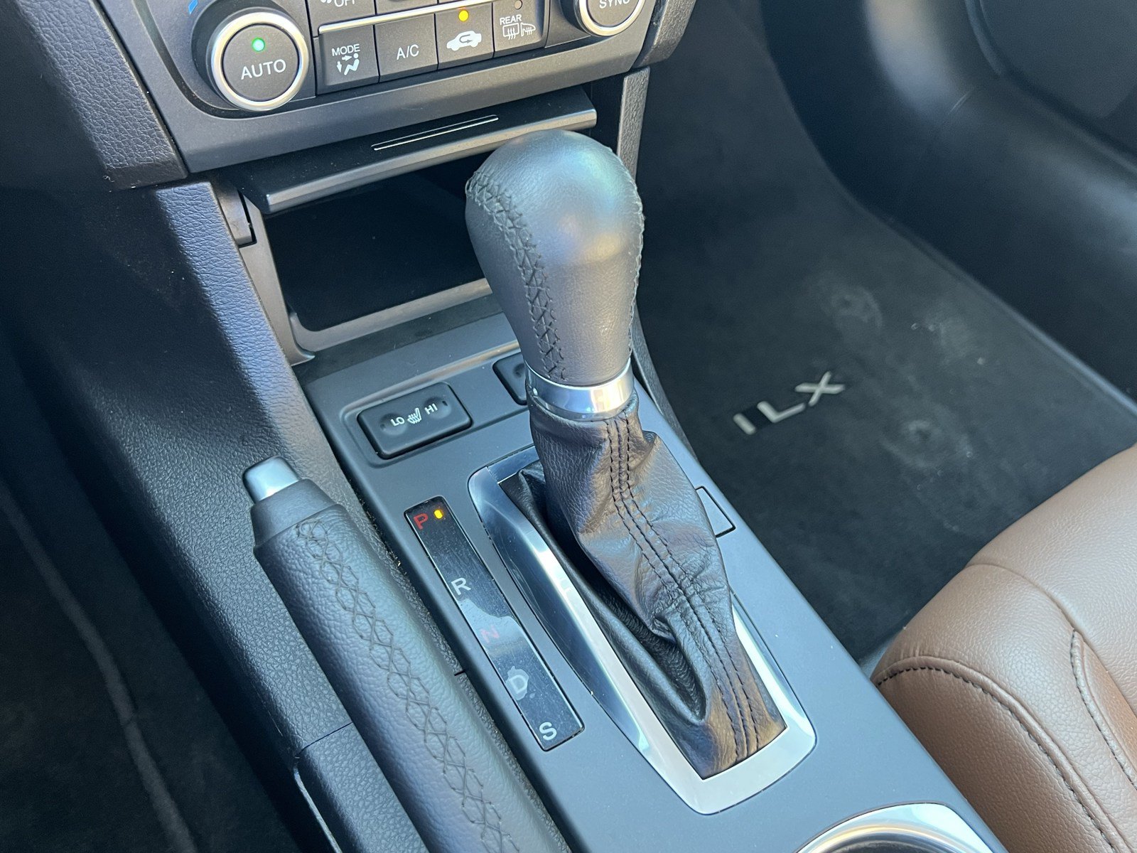Used 2022 Acura ILX w/ Premium Package FWD image 26