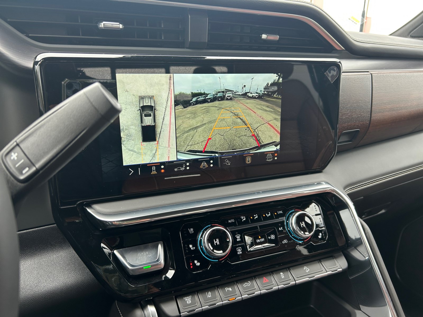 New 2026 GMC Sierra 2500 Denali Ultimate AWD/4WD image 15
