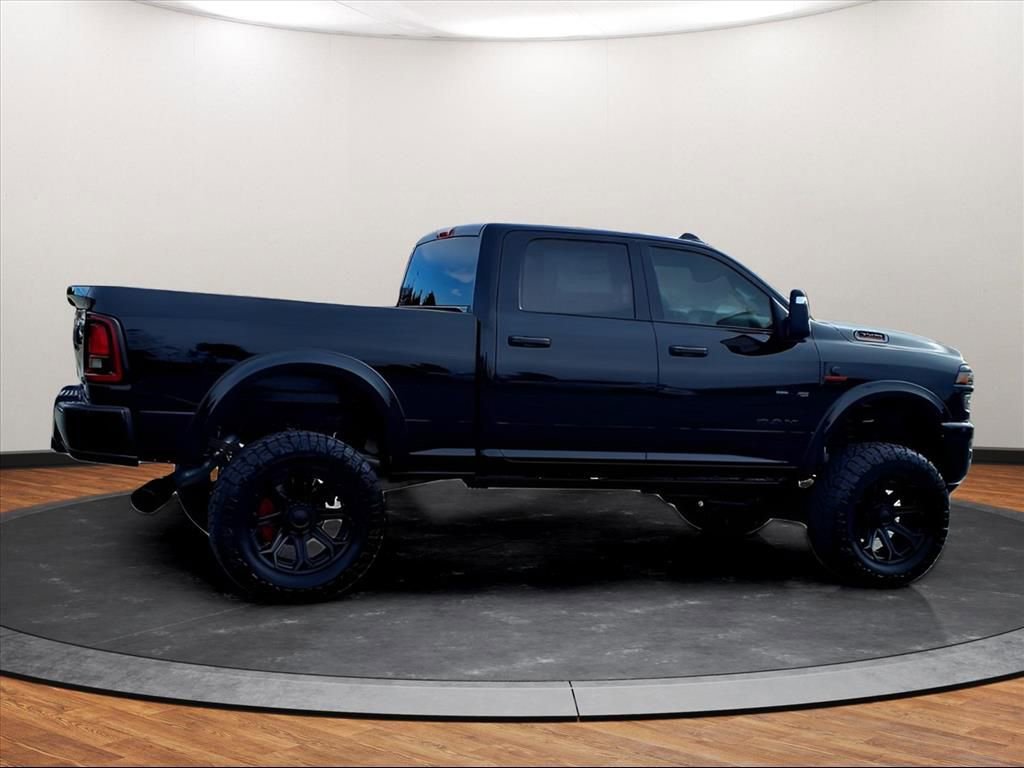 New 2025 RAM 3500 Big Horn AWD/4WD image 15
