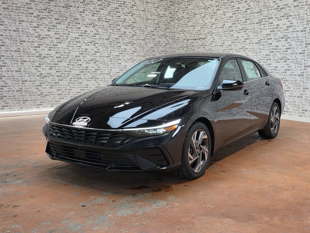 New 2026 Hyundai Elantra Limited image 3