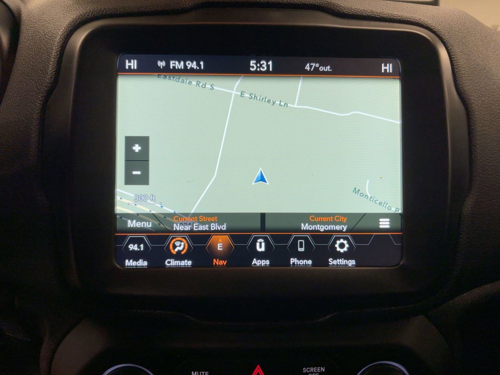 Used 2023 Jeep Renegade Latitude image 25