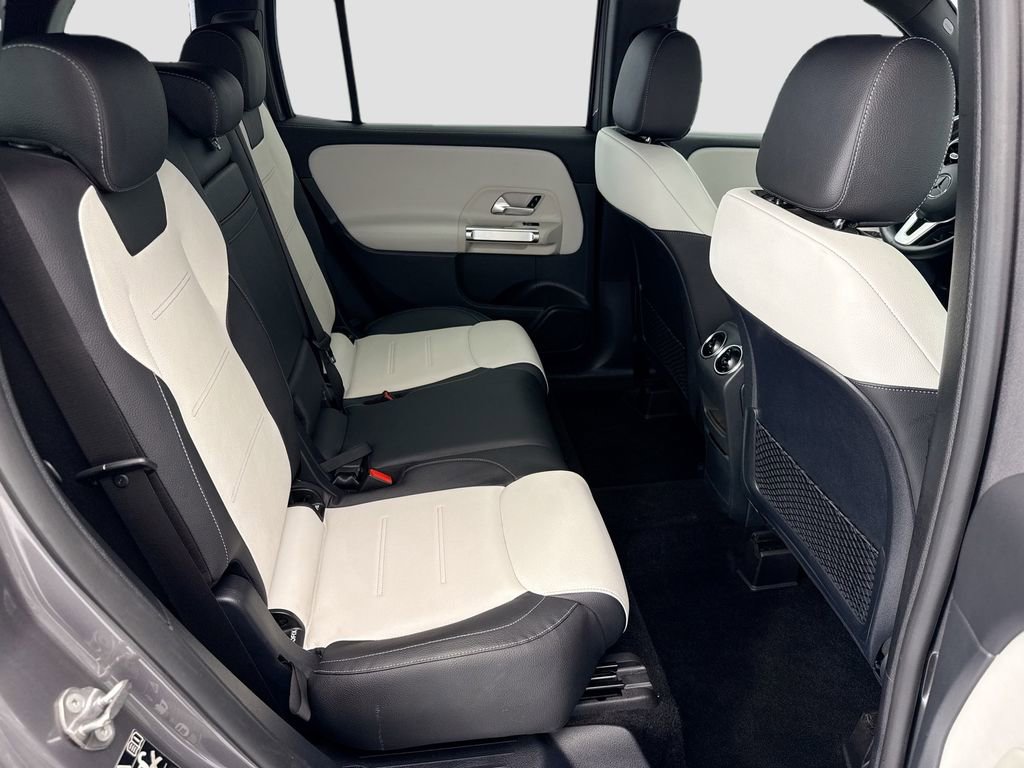Certified 2022 Mercedes-Benz GLB 250 4MATIC image 21