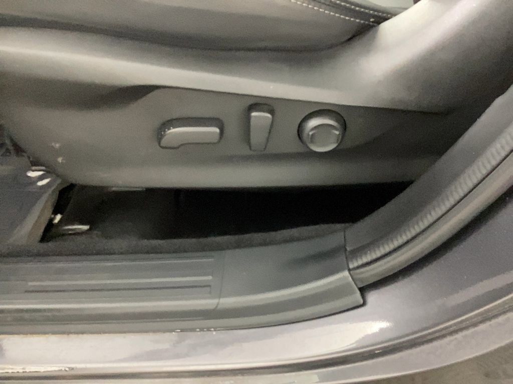 Used 2022 Subaru Forester Limited image 15