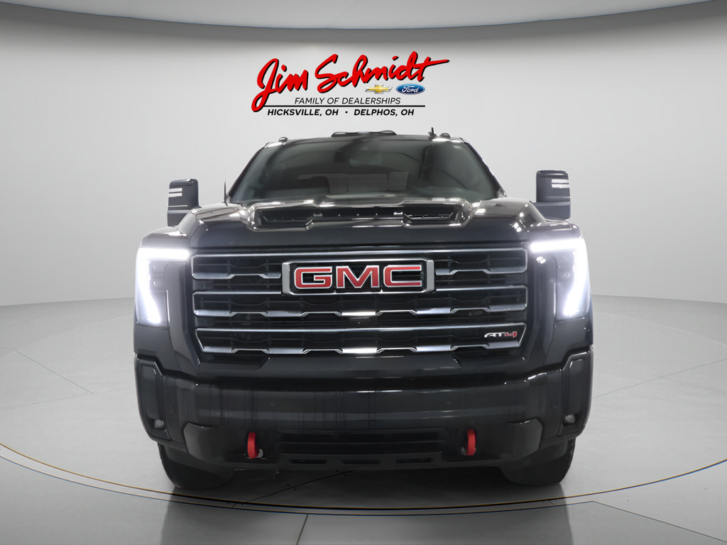 Used 2025 GMC Sierra 2500 AT4 w/ Technology Package AWD/4WD image 3