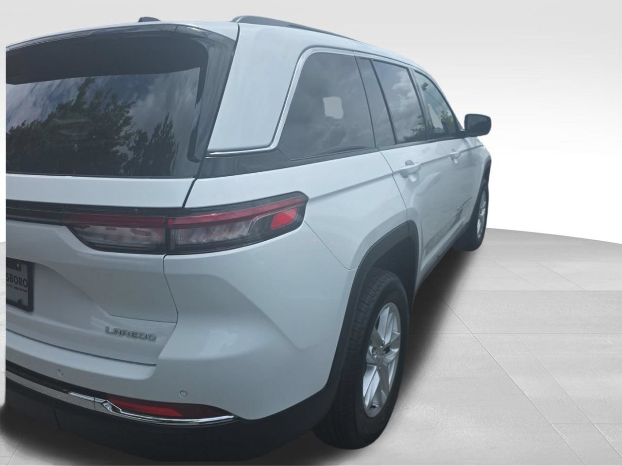 New 2026 Jeep Grand Cherokee Laredo AWD/4WD image 3