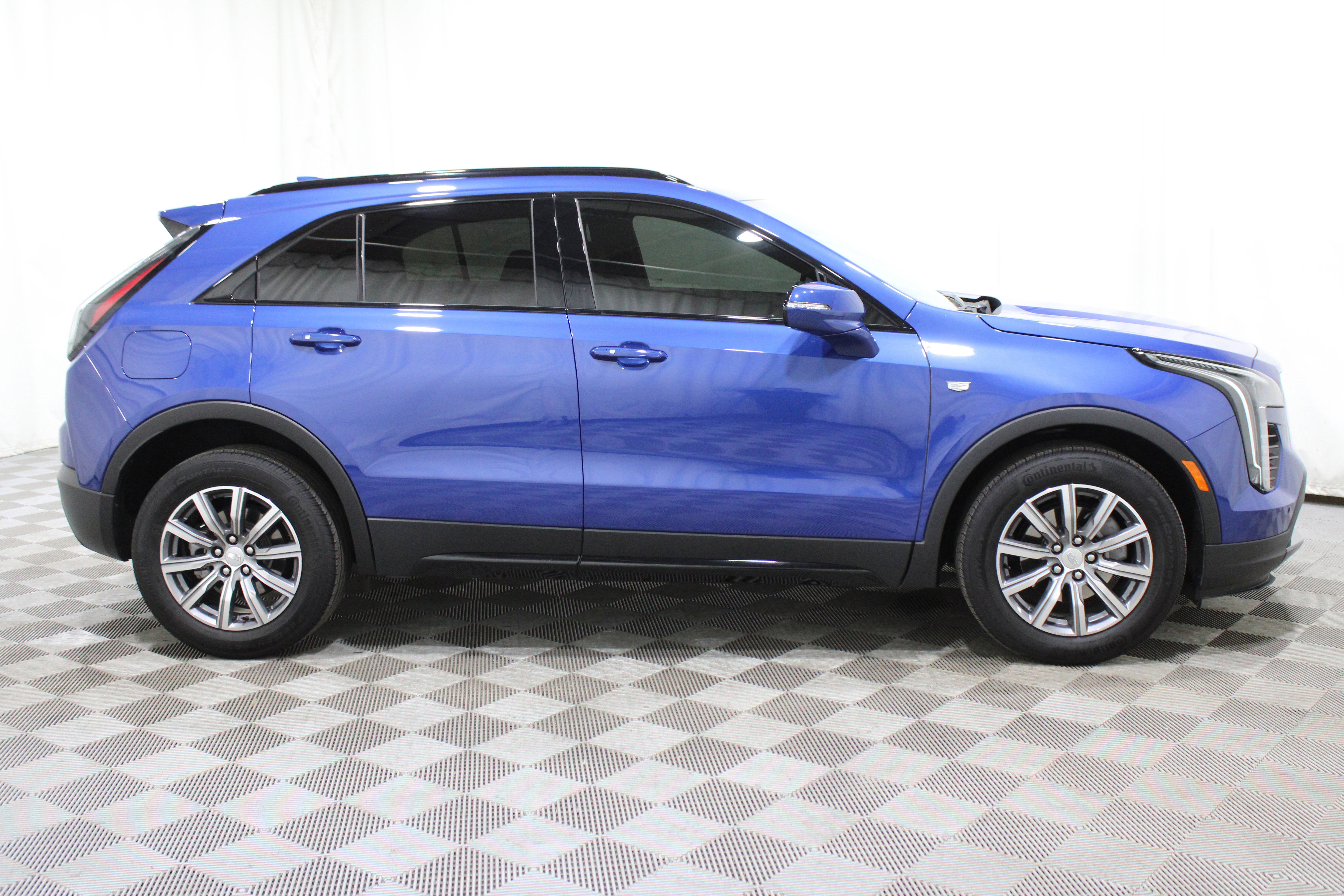 Certified 2023 Cadillac XT4 Sport image 29