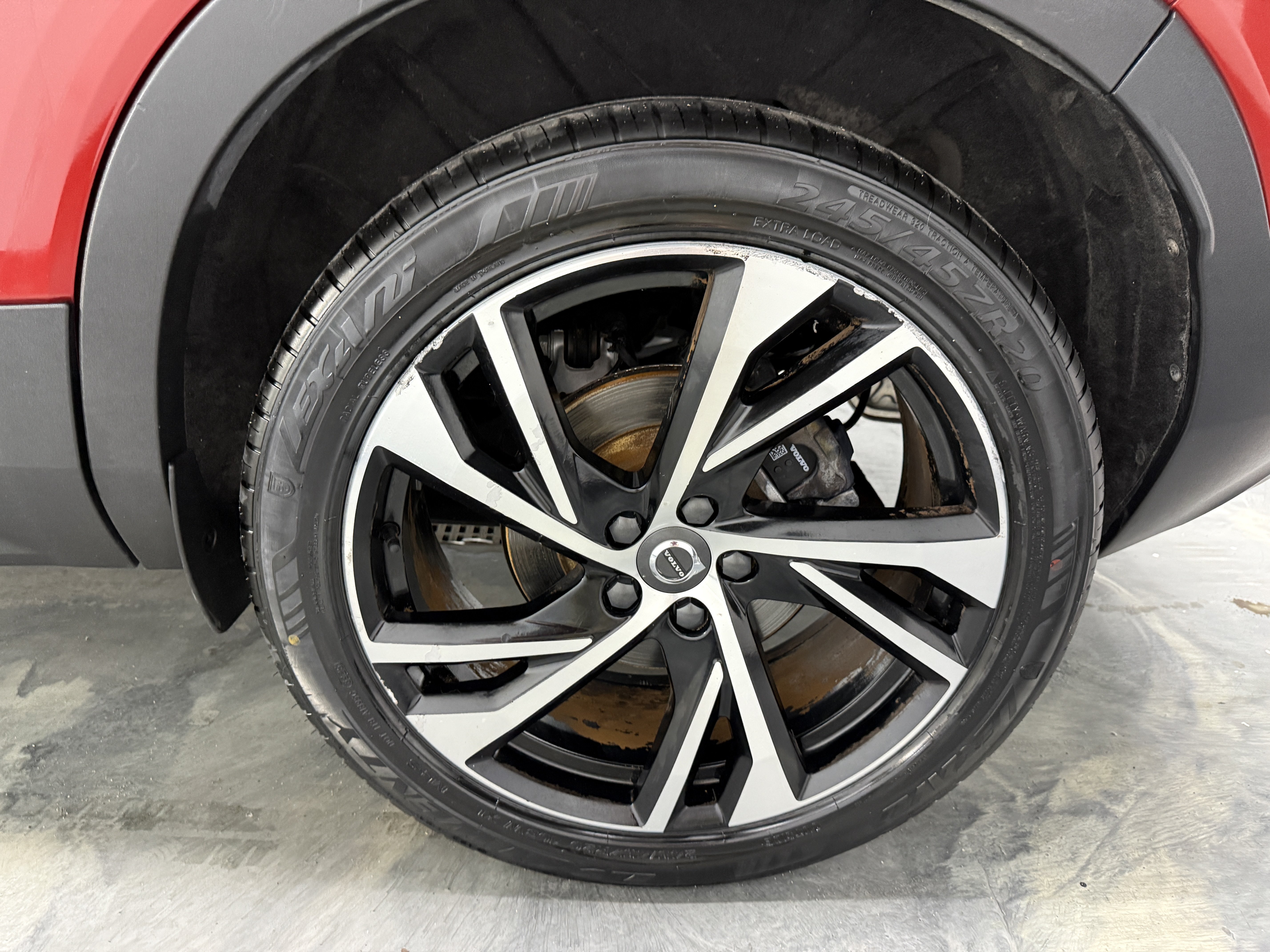Used 2021 Volvo XC40 T5 R-Design AWD/4WD image 22