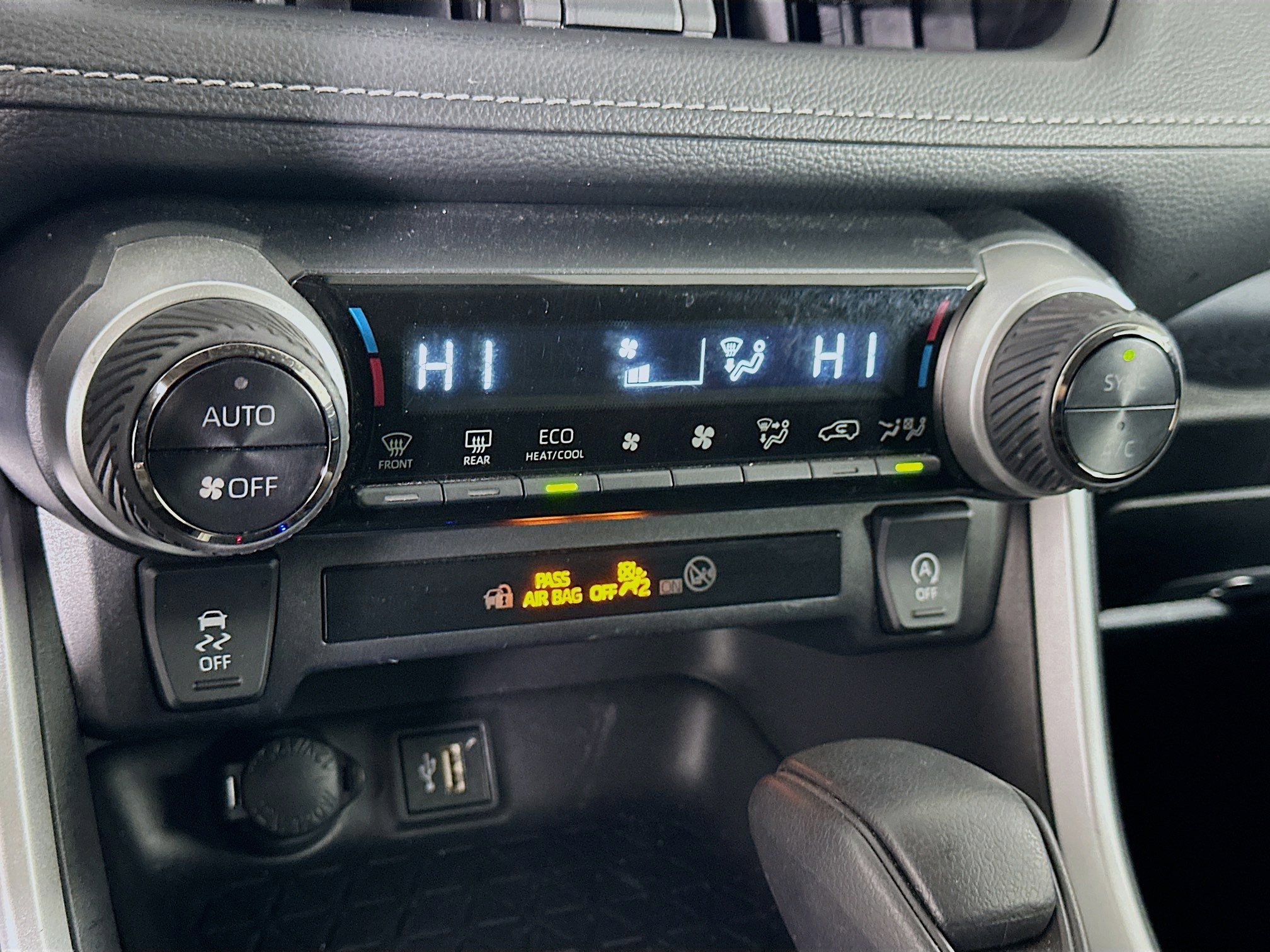 Used 2024 Toyota RAV4 XLE image 23