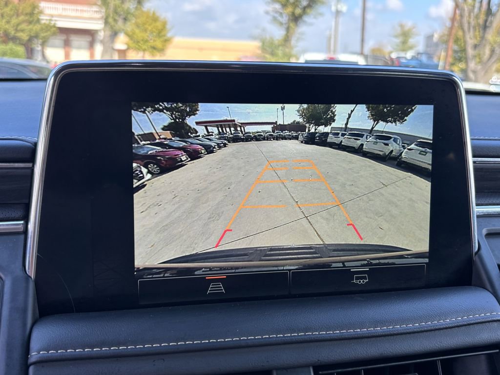 Used 2024 GMC Yukon SLT image 15