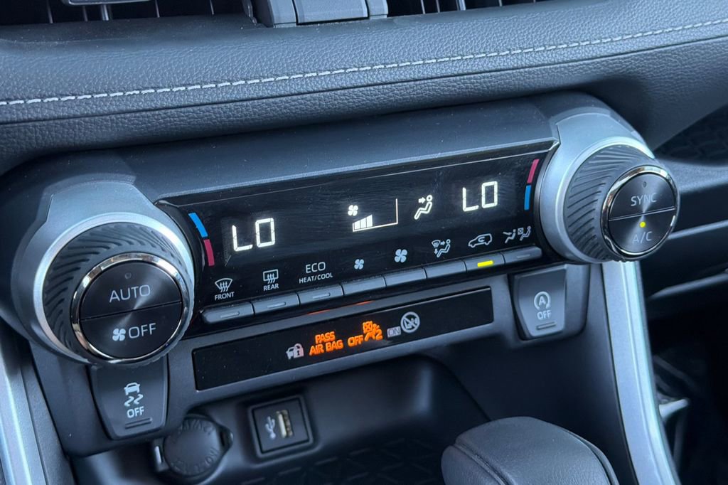 Used 2024 Toyota RAV4 XLE w/ Convenience Package image 19